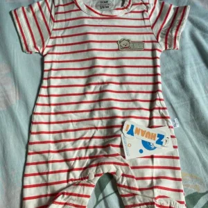 Received Baby One-Piece Short Sleeve Romper from customer E******h.